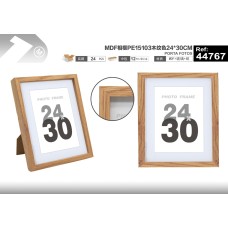 MDF相框PE15103木纹色24*30cm MDF相框PE15103木纹色24*30cm